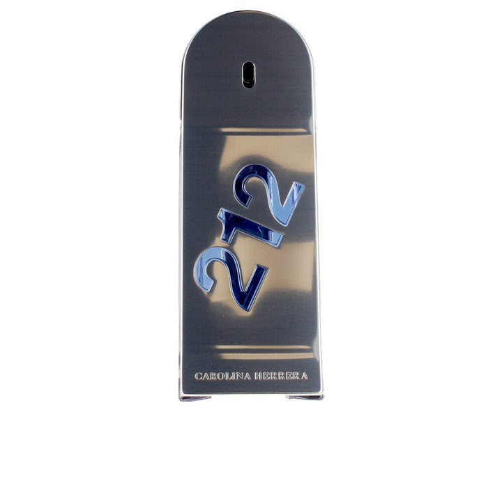 150 ml skateboard-shaped bottle; woody fougère fragrance for Man
