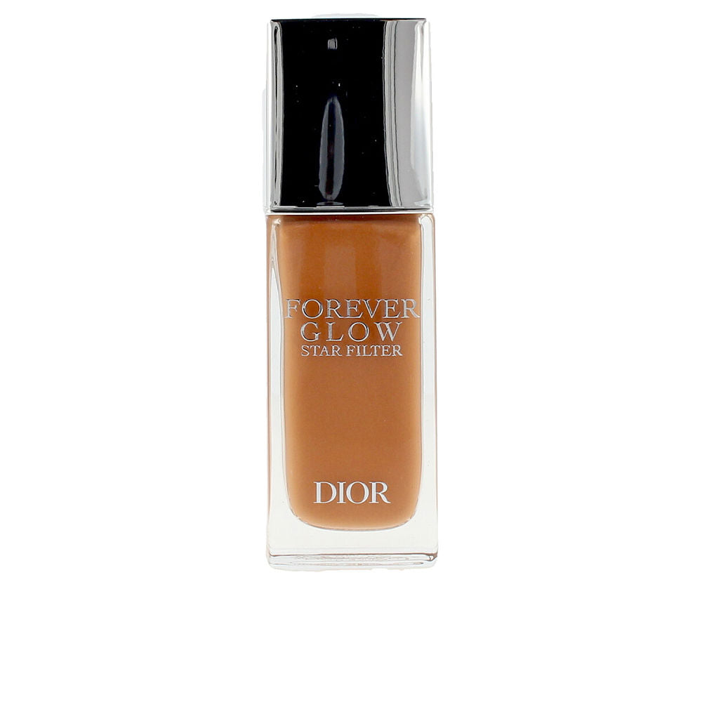 Slim bottle of luminous liquid primer with soft-reflective finish, 1 unit