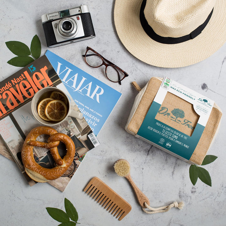 Compact set: solid shampoo bar and solid body gel in travel-ready pouch, Unisex