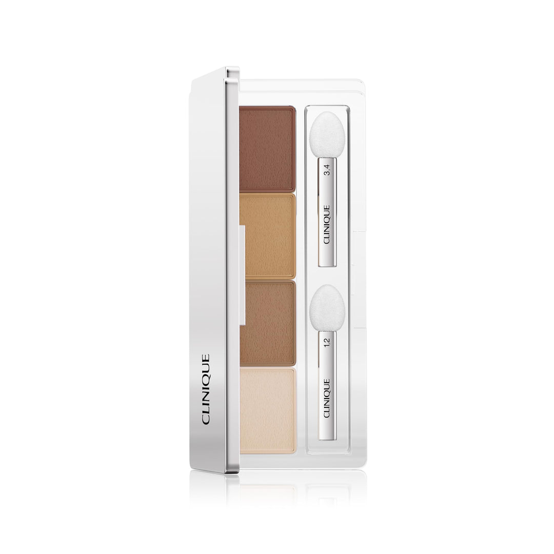 Slim compact quad eyeshadow in warm browns and beiges with two sponge applicators