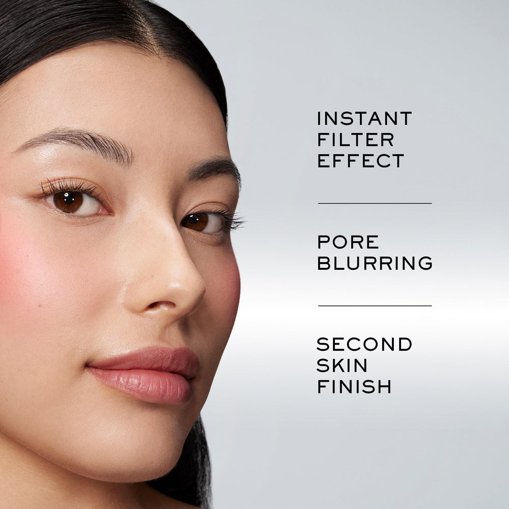 Lancôme Teint Idole Ultra Wear finely-milled mattifying setting powder in compact packaging