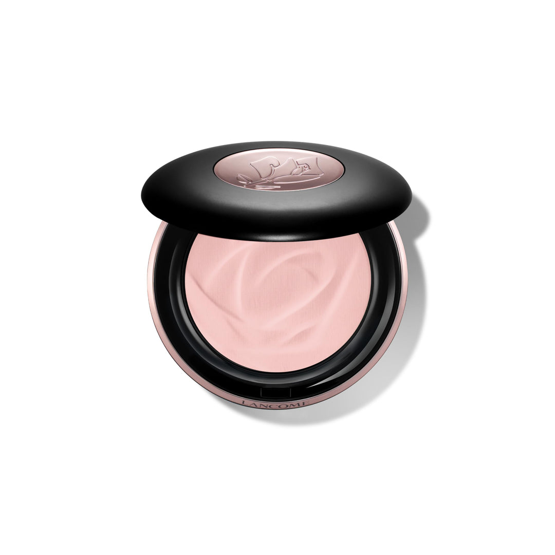 Lancôme Teint Idole Ultra Wear finely-milled mattifying setting powder in compact packaging