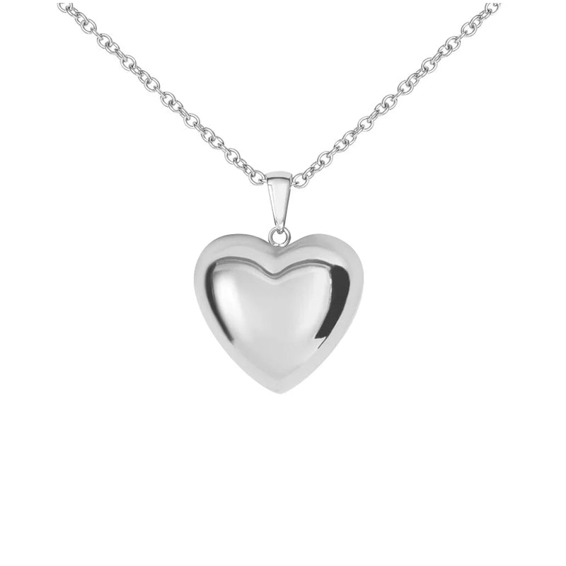 Stroili Silver Heart Necklace: delicate silver heart pendant on a fine chain, close-up showing polished finish